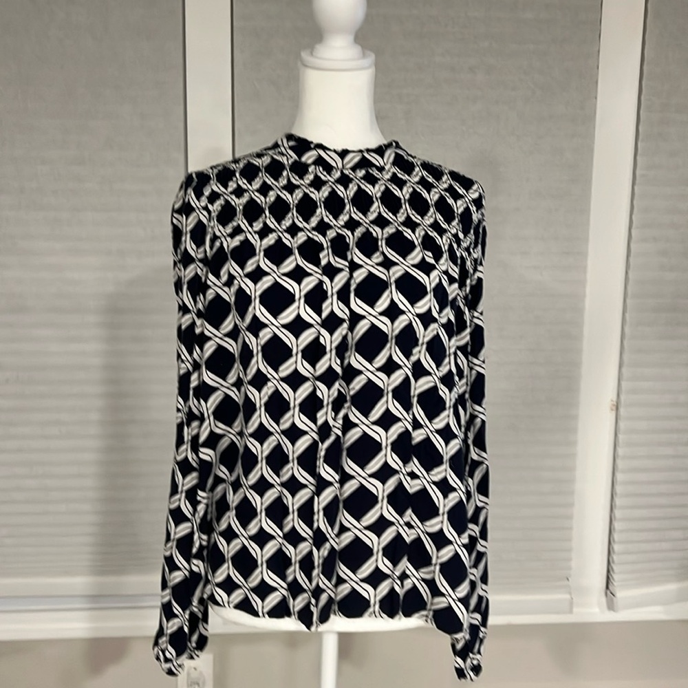 Crown and Ivy blouse